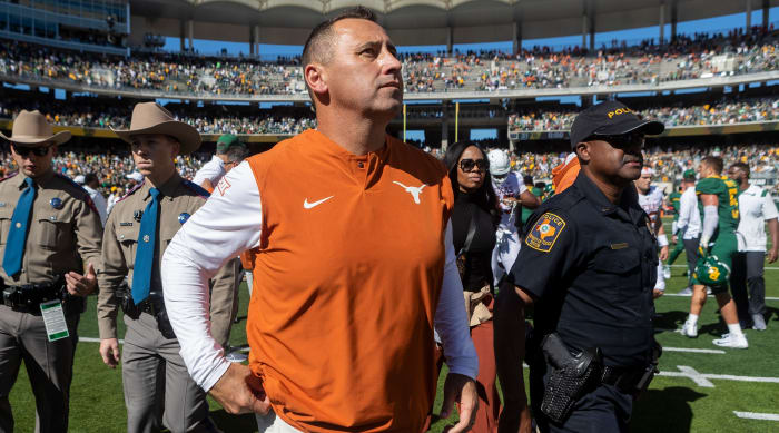 Texas coach Steve Sarkisian